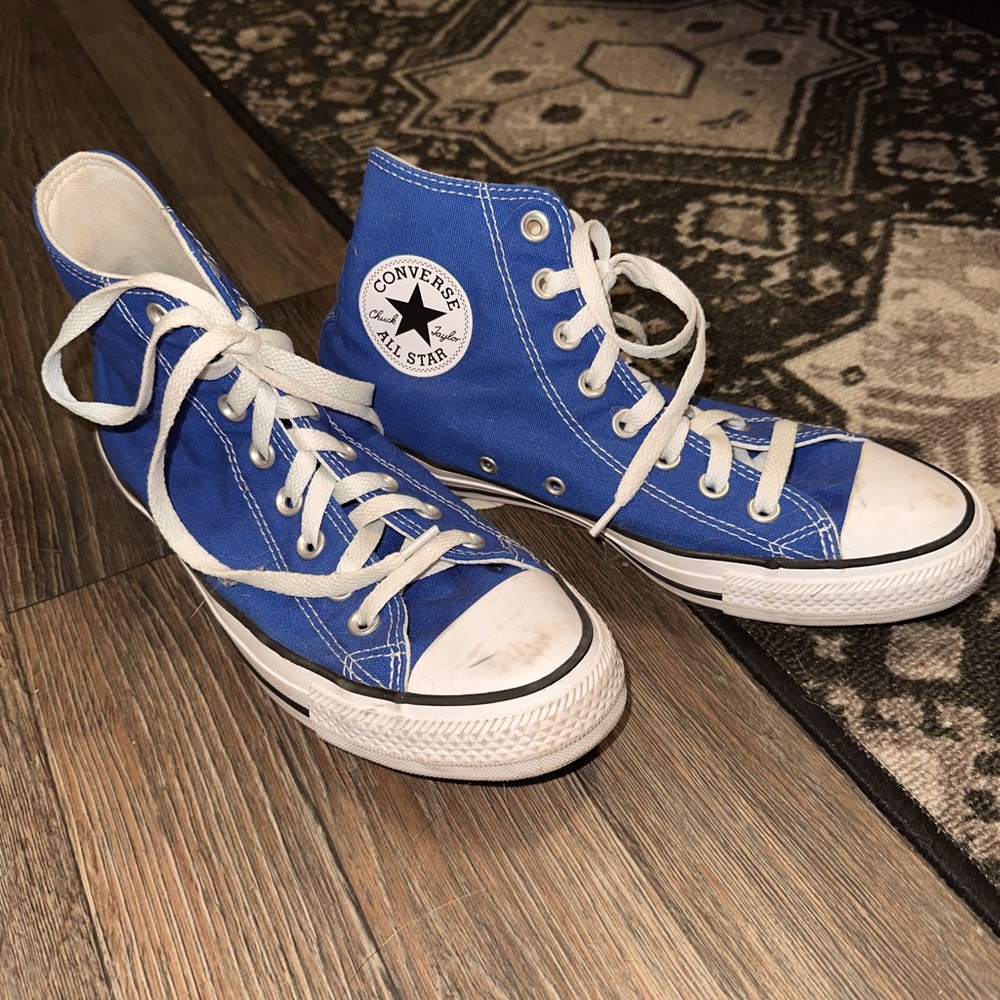 Blue converse